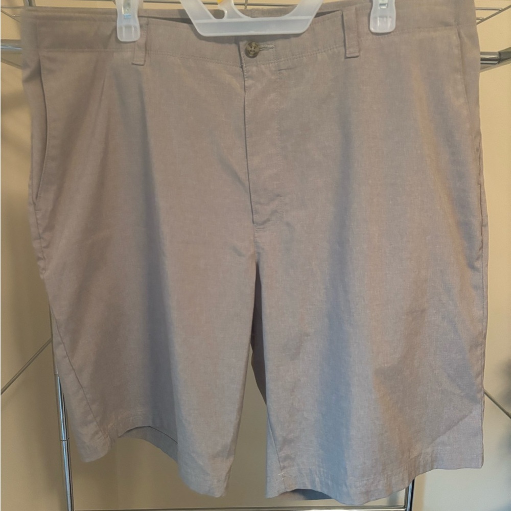 Men's PGA Tour Tan Golf Shorts